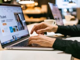 How Borrowers Compare Student Loan Servicers borrower student loan comparison